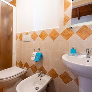 Servizi: Appartamento Chessa, secondo bagno 