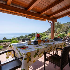 Struttura: Casa Lantana, veranda e vista mare